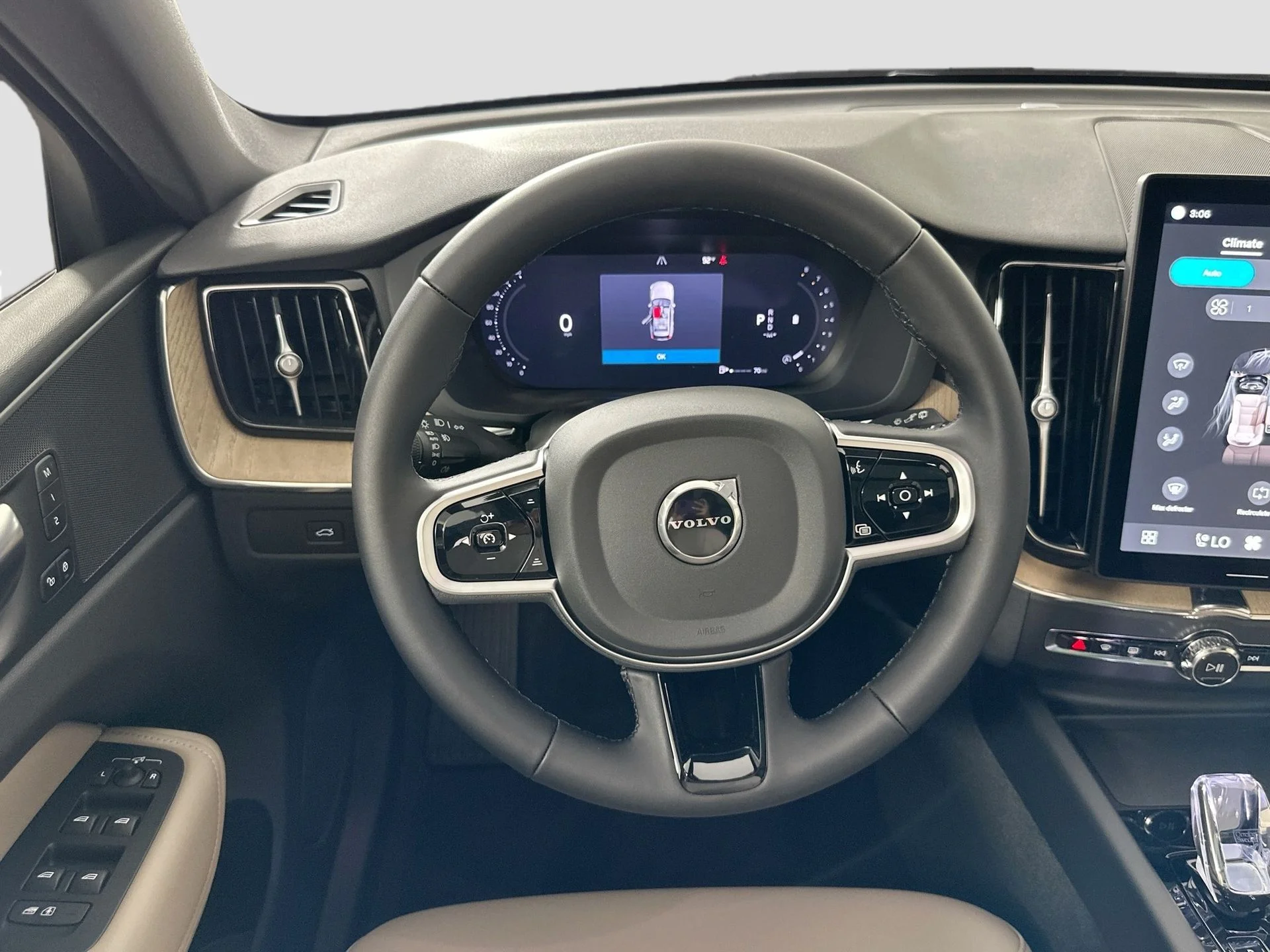 New 2026 Bright Dusk Volvo Plus image 21