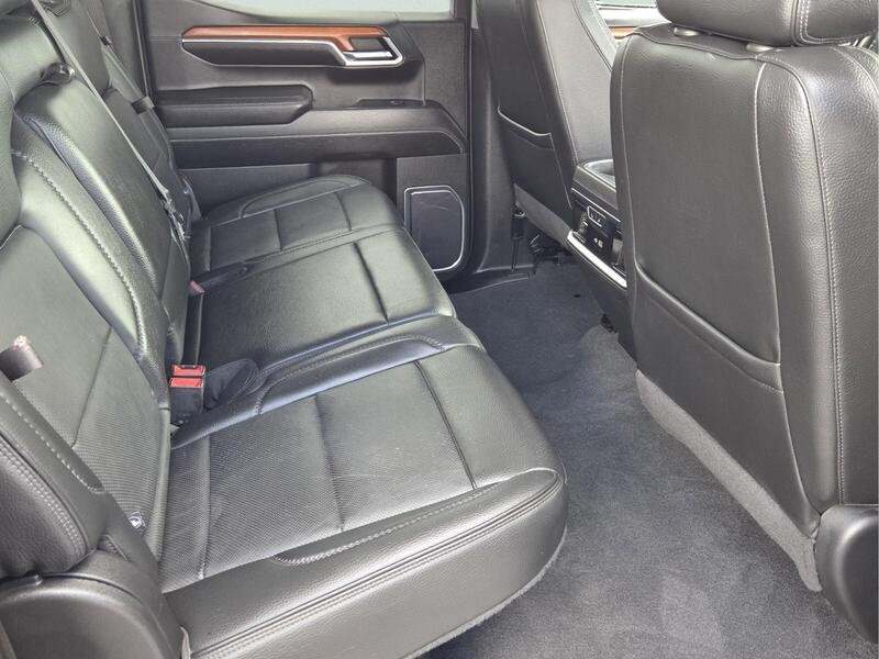 Used 2022 Onyx Black GMC 4WD CREW CAB 147" DENALI image 18