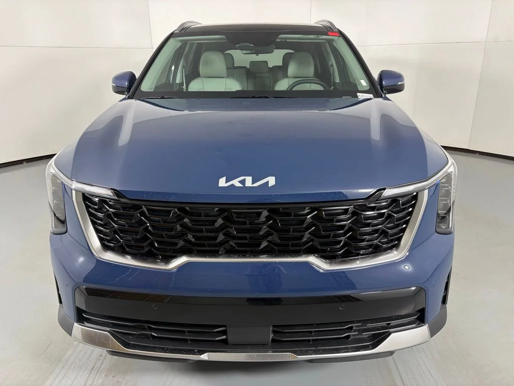 New 2026 Black Kia S image 3