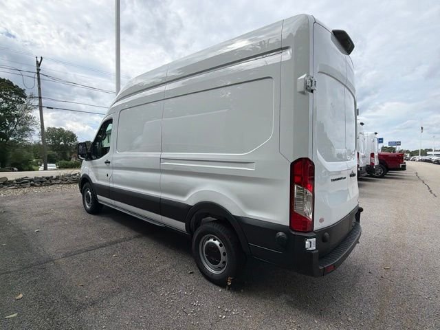New 2026 Oxford White Ford Cargo Van image 5