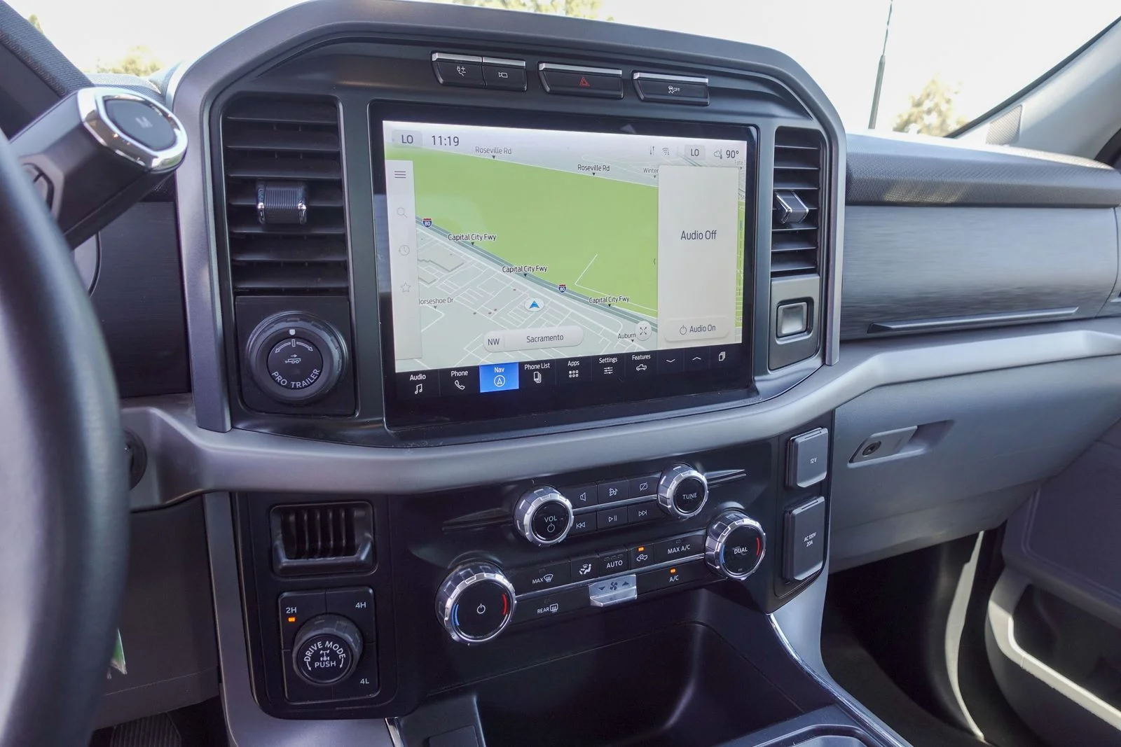 Used 2024 Black Metallic Ford XLT image 19