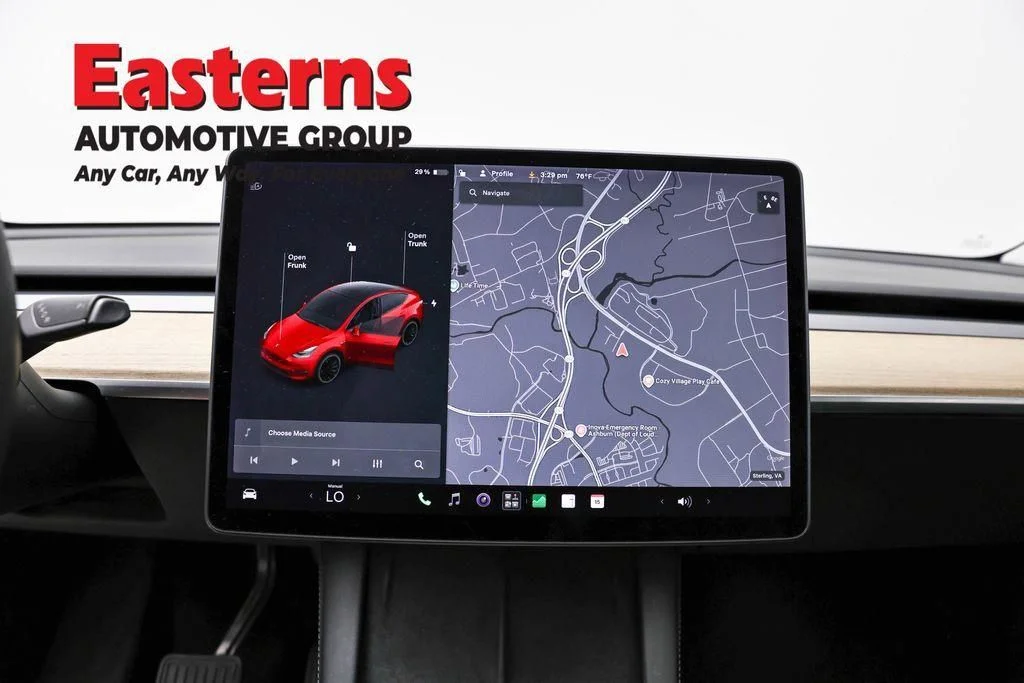 Used 2021 Red Tesla Long Range image 13