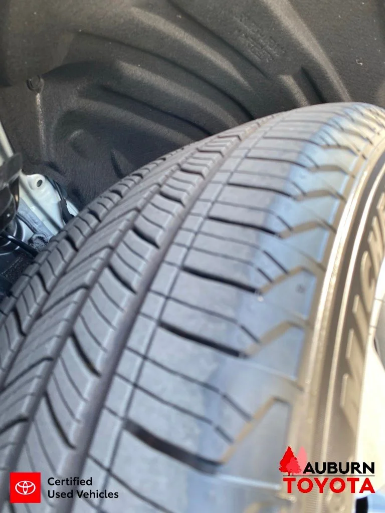 Certified Used 2025 Wind Chill Pearl Toyota Limited image 12