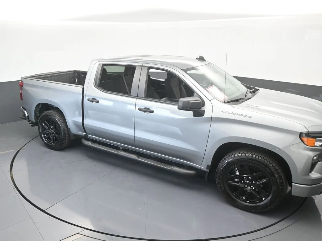 Used 2025 Sterling Gray Metallic Chevrolet Custom image 46