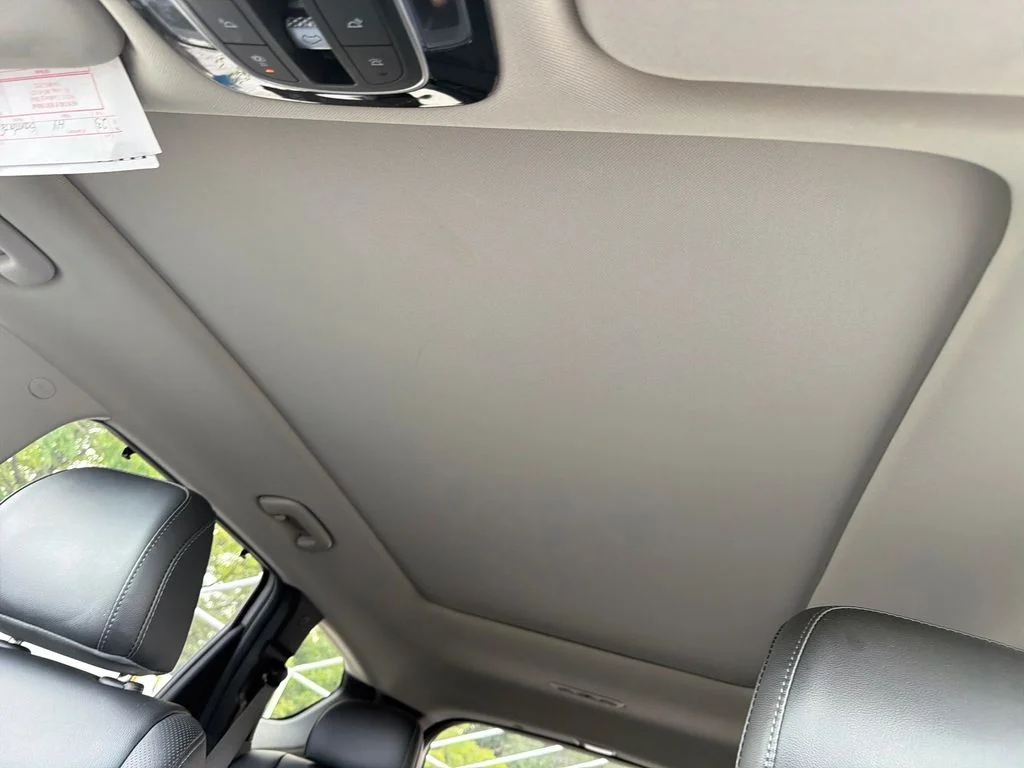 Used 2023 Shimmering Silver Pearl Hyundai SEL image 22