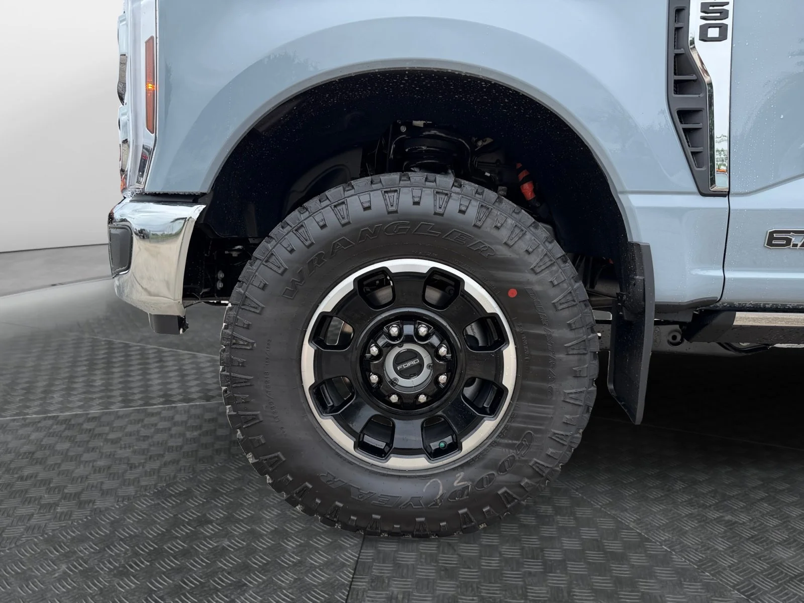 New 2026 Glacier Gray Metallic Tri-Coat Ford LARIAT image 9