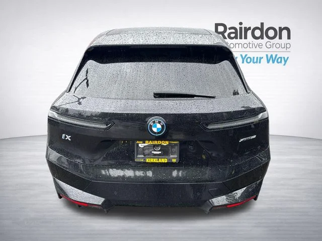 Used 2022 Black BMW xDrive50 image 6