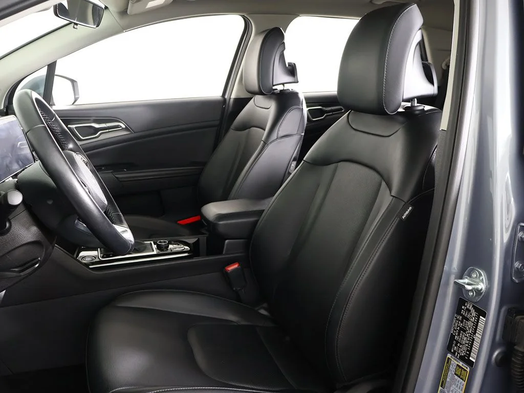 Used 2023 Silver Kia EX image 28