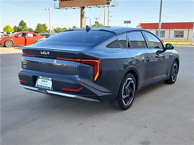 New 2026 Interstellar GR KIA EX (IVT) image 3