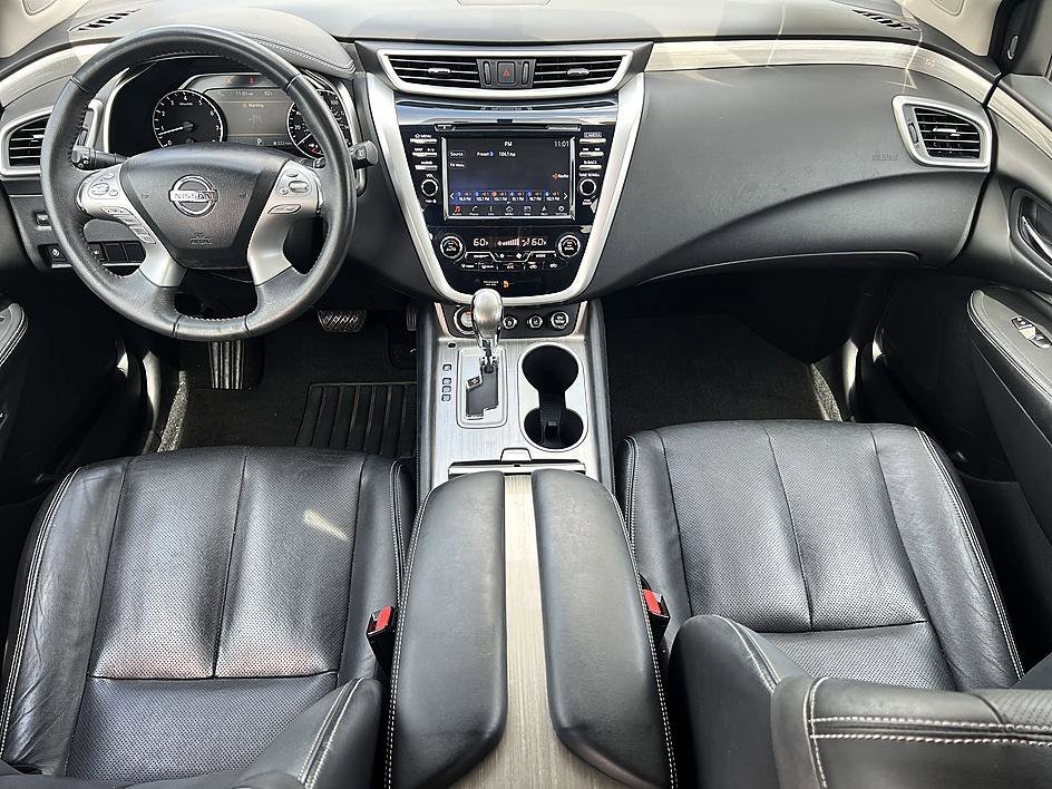 Used 2017 Arctic Blue Metallic Nissan Platinum image 18