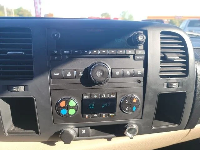 Used 2009 Blue Granite Metallic Chevrolet LT image 14