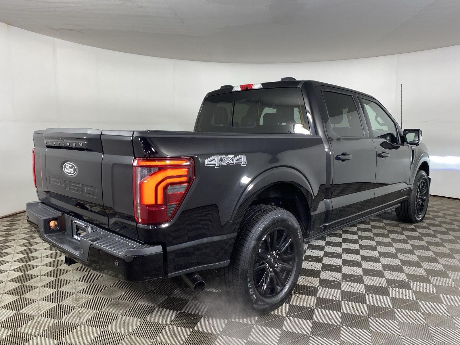 Used 2024 Agate Black Ford Platinum image 7
