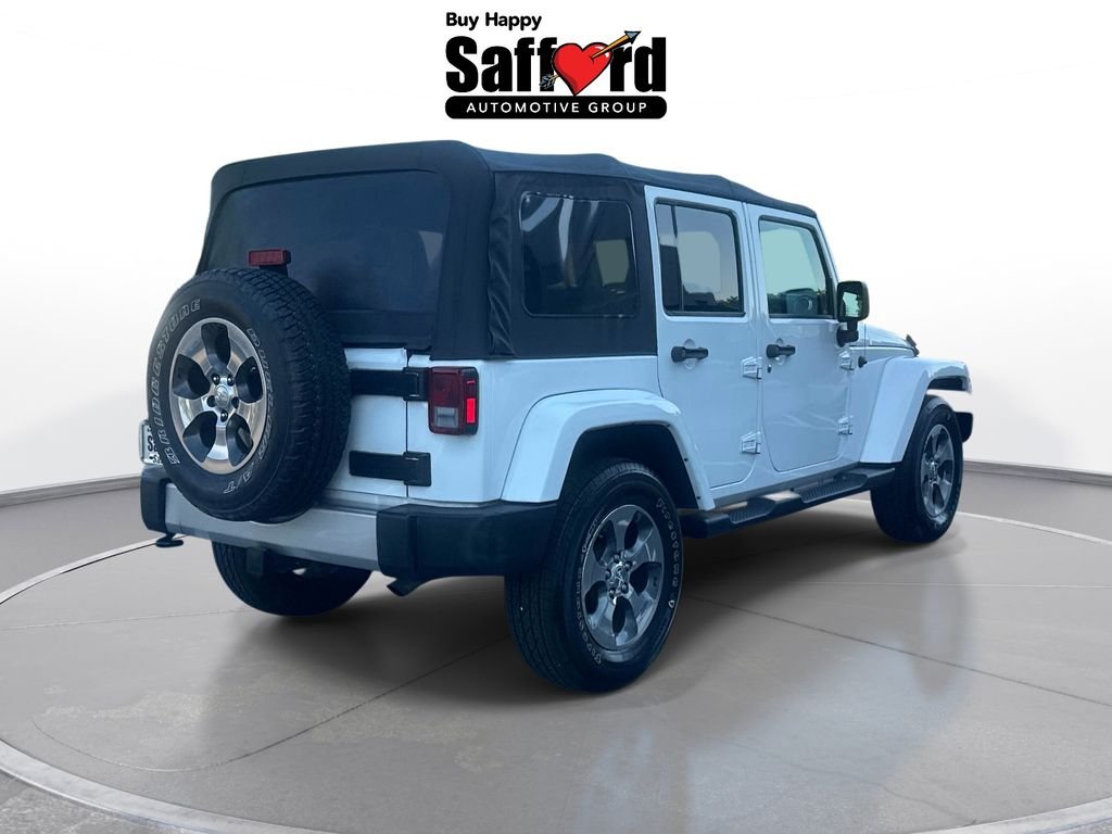 Used 2018 White Jeep Unlimited Sahara image 8