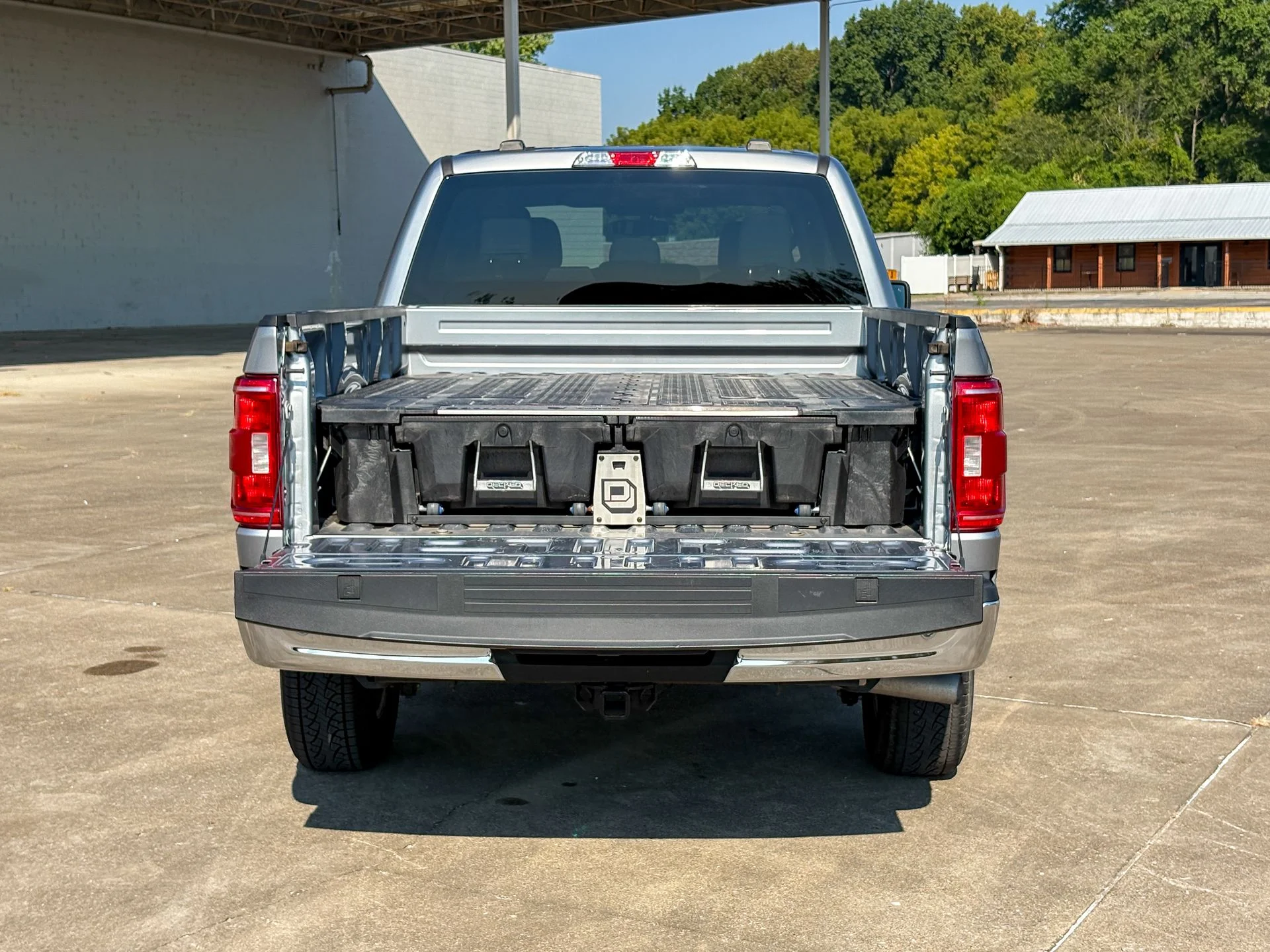Used 2023 Silver Ford XLT image 32