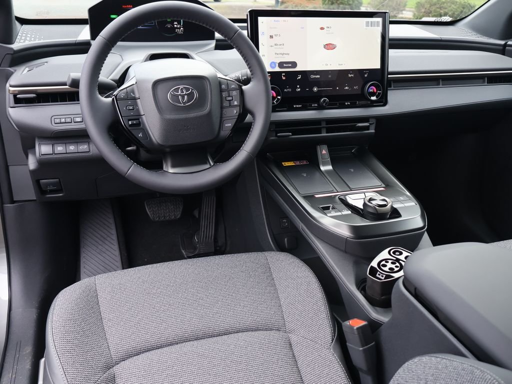 2026 Toyota bZ XLE - Photo 22