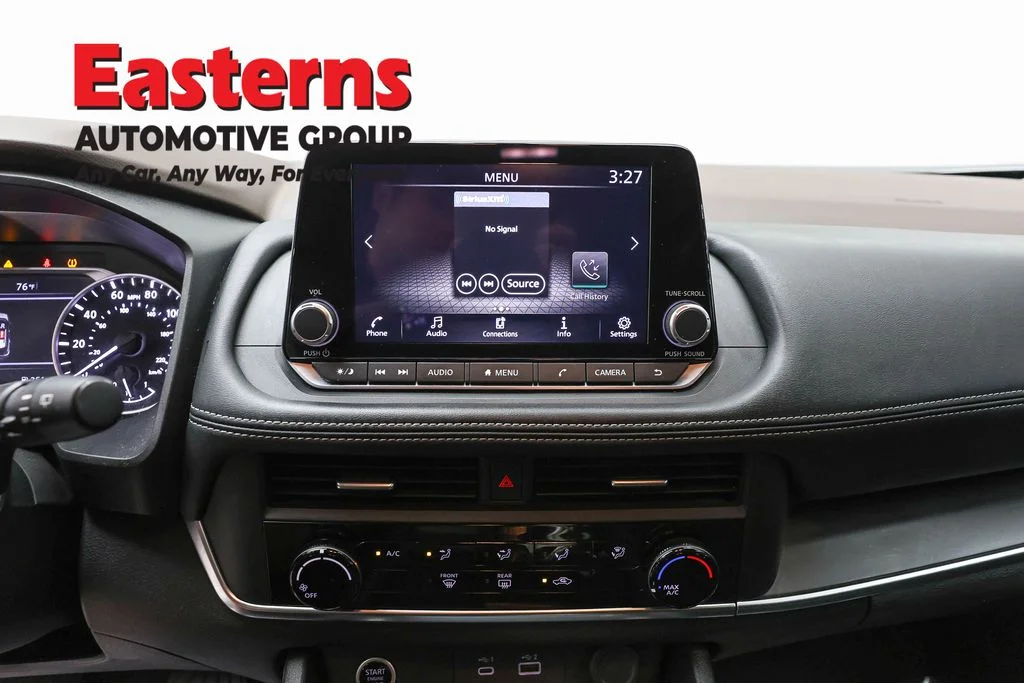 Used 2023 White Nissan S image 12