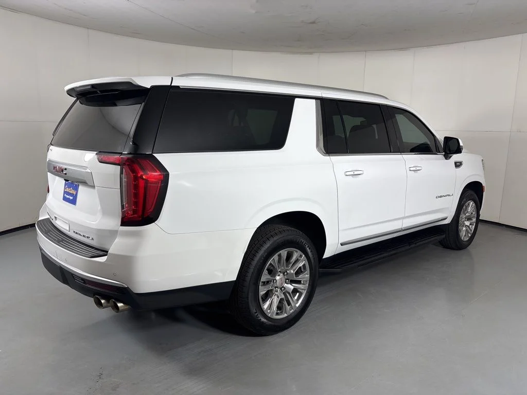 Used 2024 White GMC Denali image 7