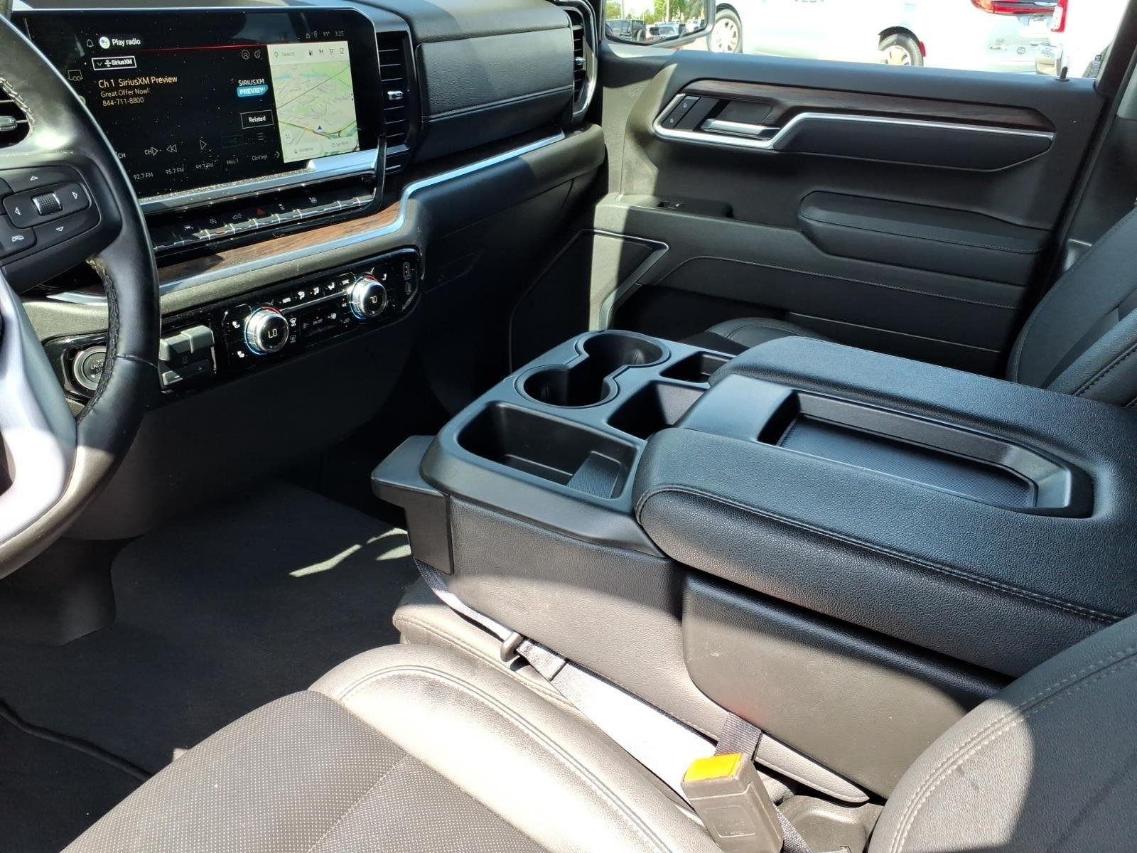 Used 2025 Summit White GMC SLT image 22