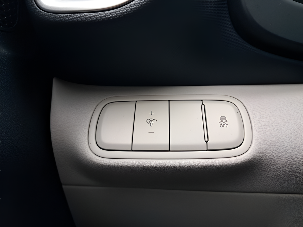 New 2026 White Hyundai SEL image 23