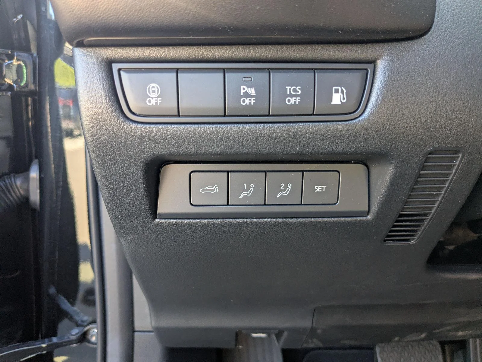2026 Mazda CX-50 Premium - Photo 21