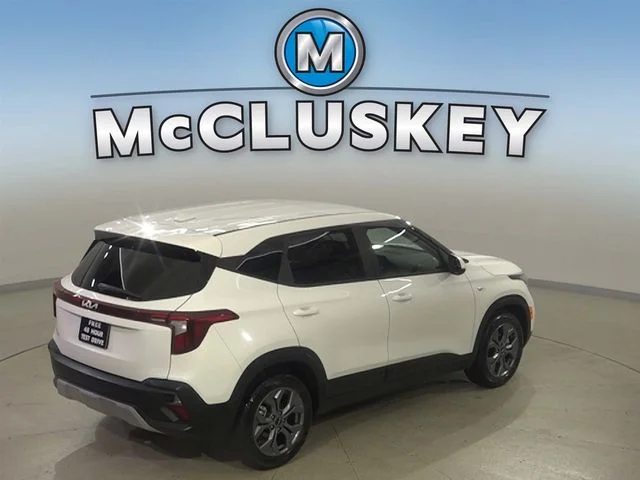 Used 2026 White Kia LX image 30