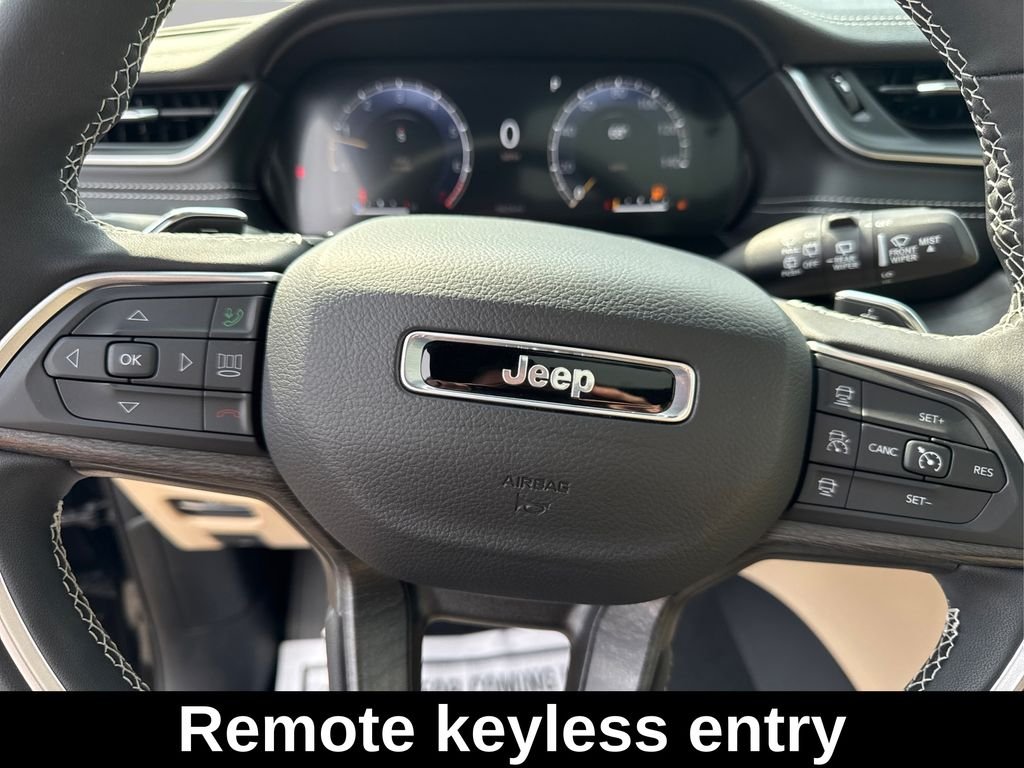 Used 2025 Black Jeep Limited image 27