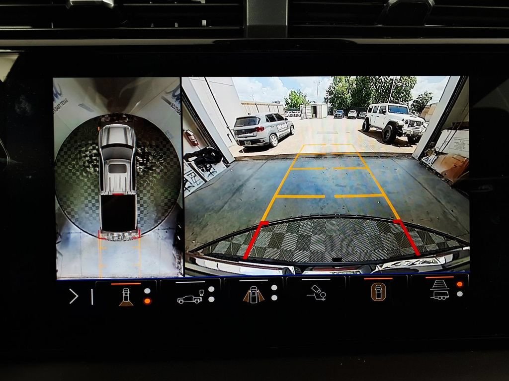 2026 GMC Sierra 1500 AT4X - Photo 11