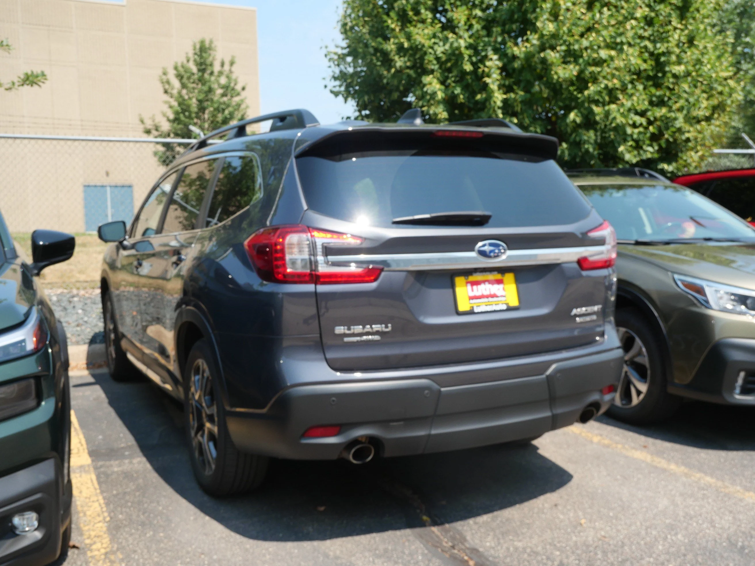 Used 2023 Magnetite Gray Metallic Subaru Limited image 3