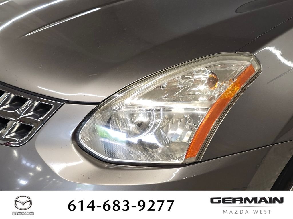 Used 2011 Gray Nissan S image 16