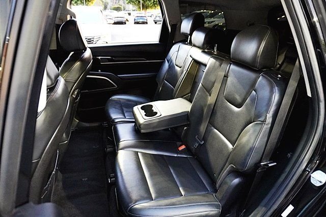 Used 2024 Black Kia LX image 15