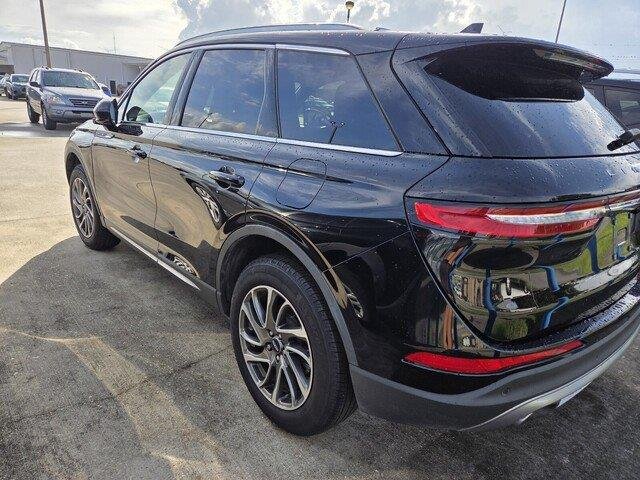 Used 2022 Infinite Black Metallic Clearcoat Lincoln Standard image 5
