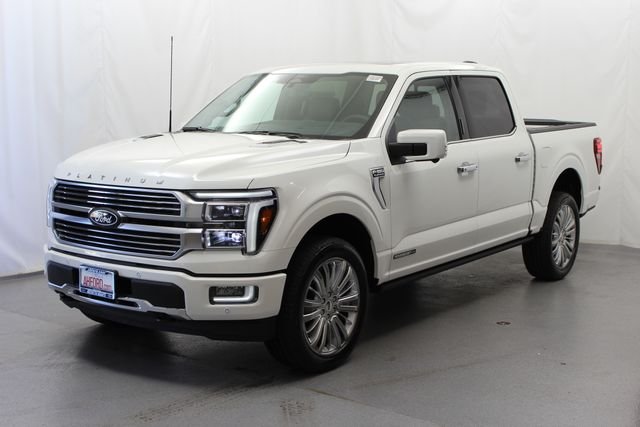 New 2026 Star White Metallic Tri-Coat Ford Platinum® image 14