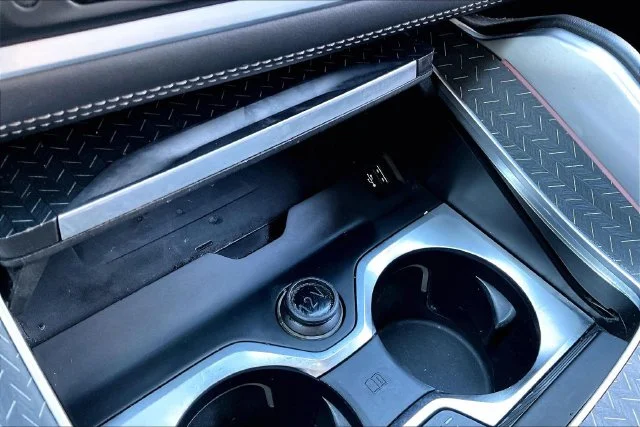 Used 2020 Gray Metallic BMW M50i image 34