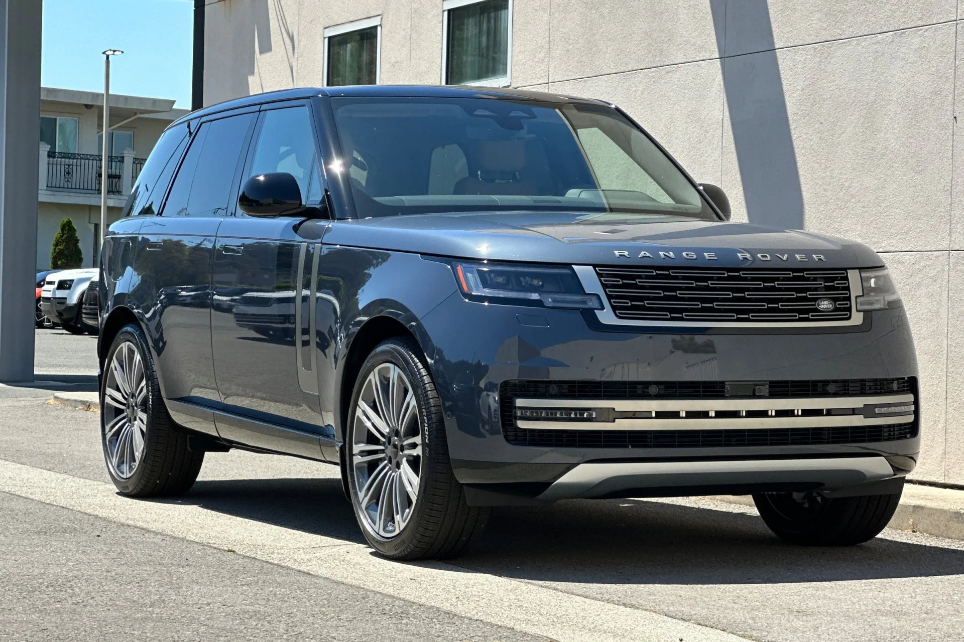 New 2026 Varesine Blue Land Rover SE image 9