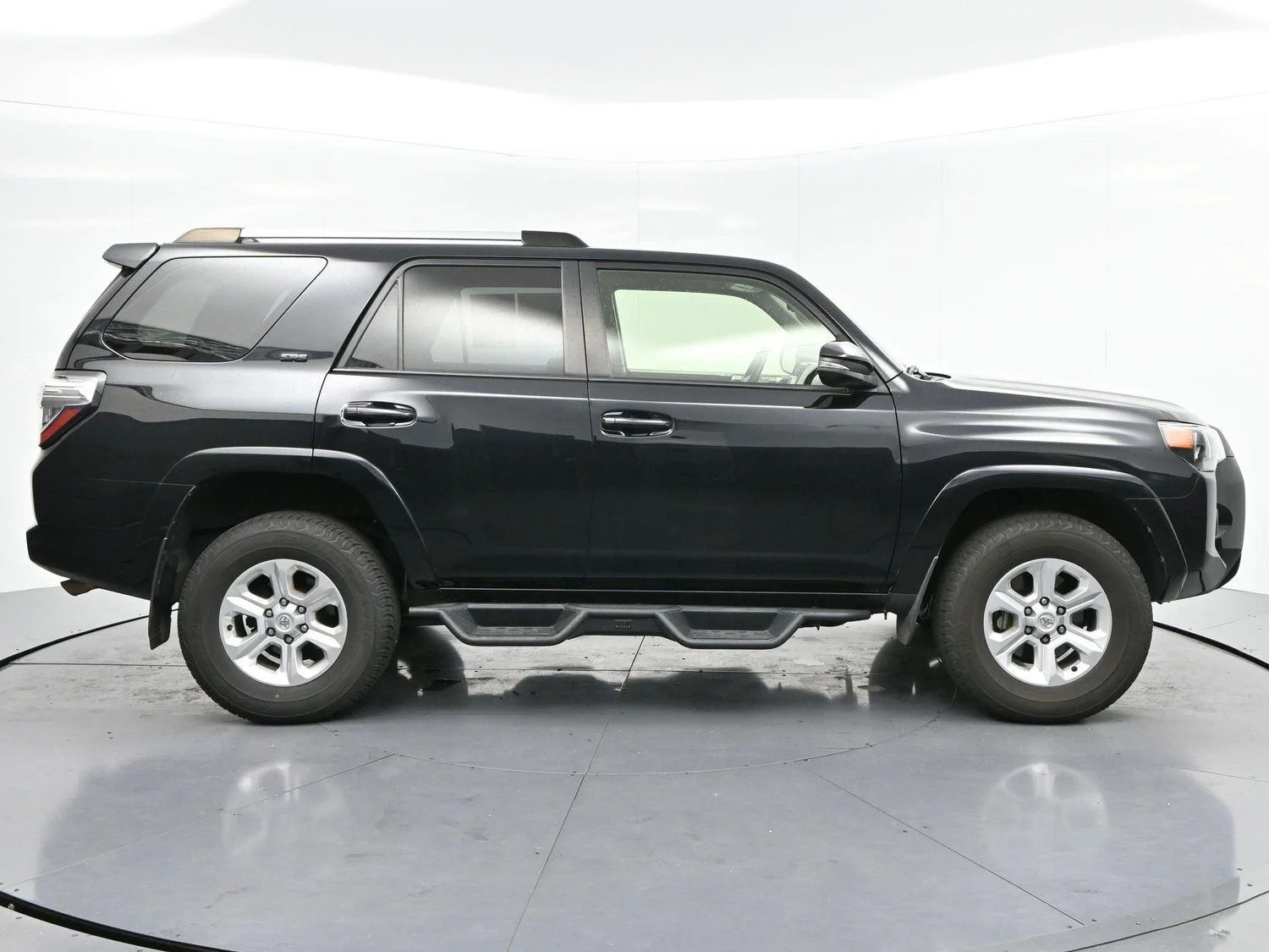 Used 2023 Midnight Black Metallic Toyota SR5 Premium image 8