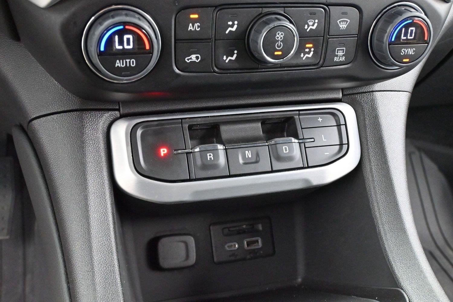 Used 2023 WHITE FROST TRICOAT GMC SLT image 23