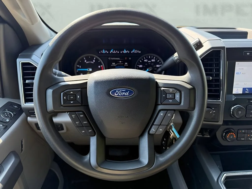 Used 2021  Ford XL image 25