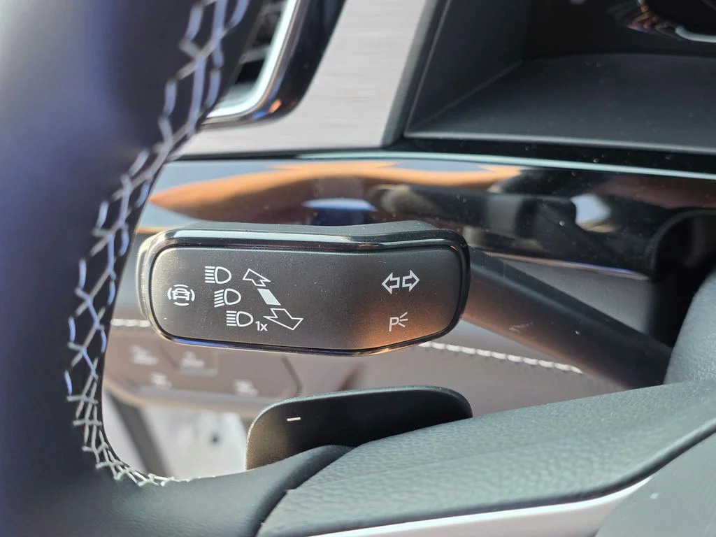 2026 Volkswagen Atlas Cross Sport SE w/Tech - Photo 18