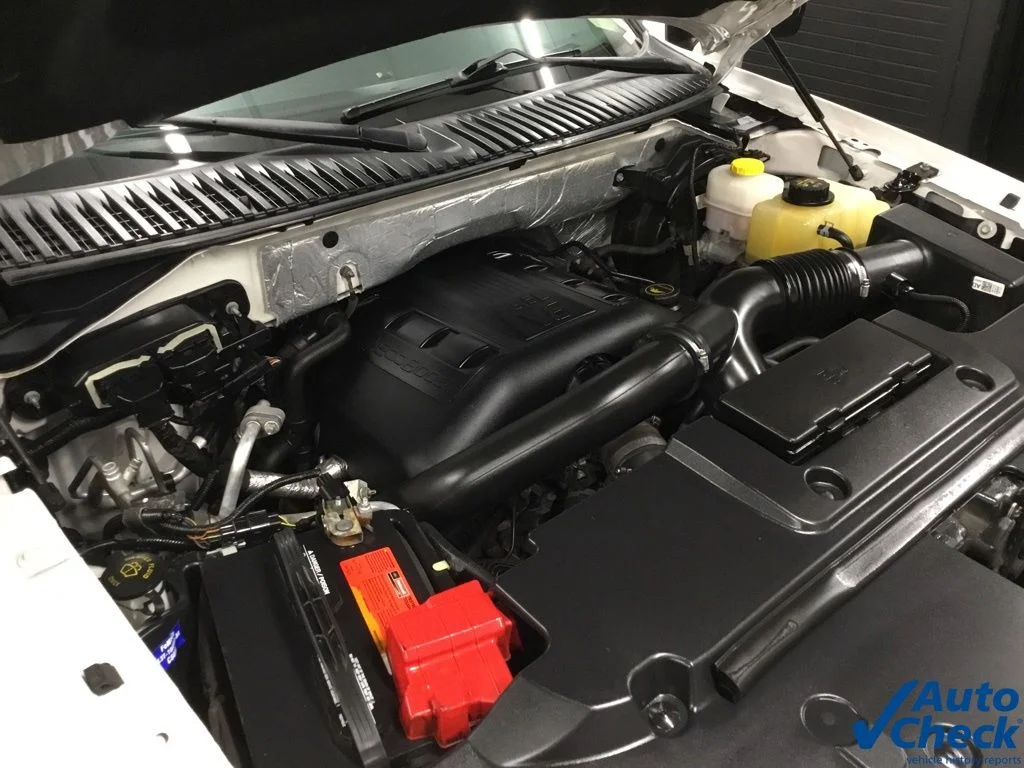 Used 2017 White Ford Limited image 45