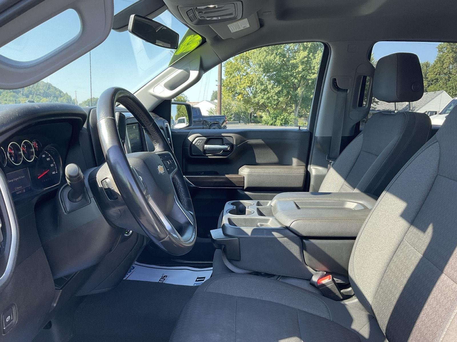 Used 2022 Summit White Chevrolet LT image 9
