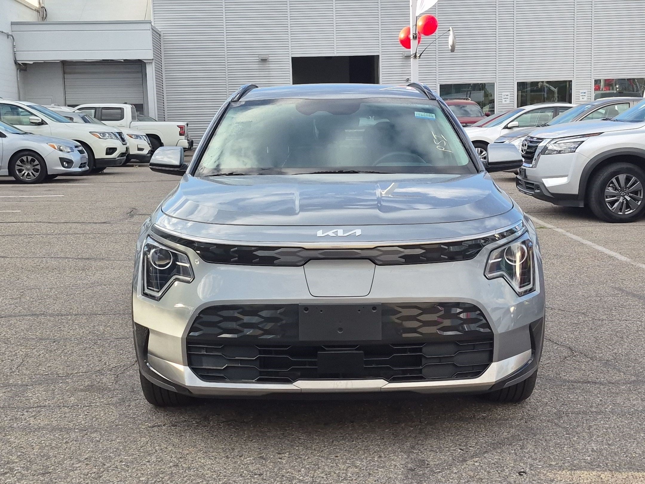 Ken Garff Cert 2024 Steel Gray Kia Wind image 10