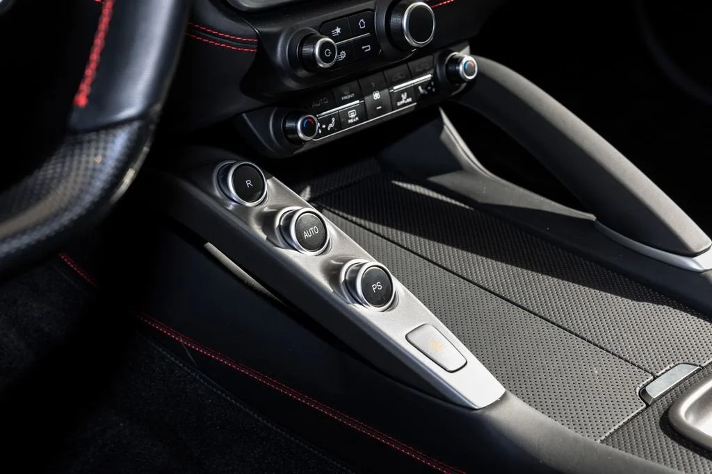 Used 2018 Nero Ferrari V12 image 38