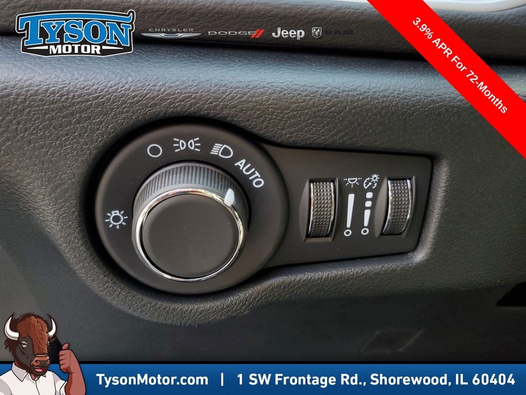 2026 Chrysler Voyager LX - Photo 23