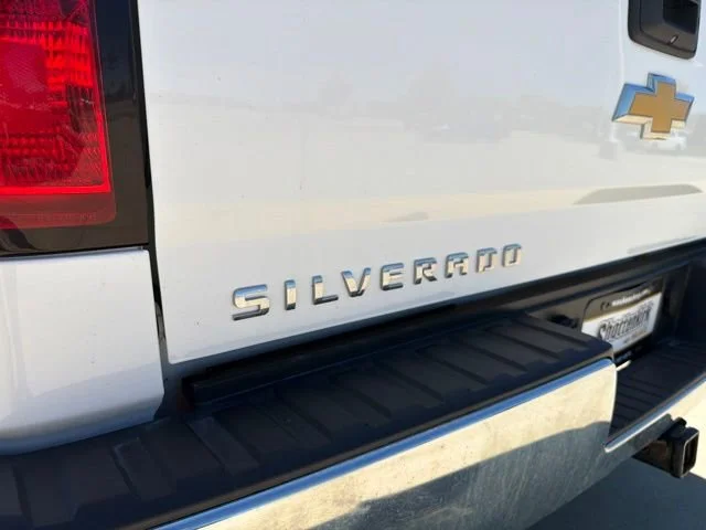 Used 2016 SUMMIT WHITE Chevrolet LT image 40