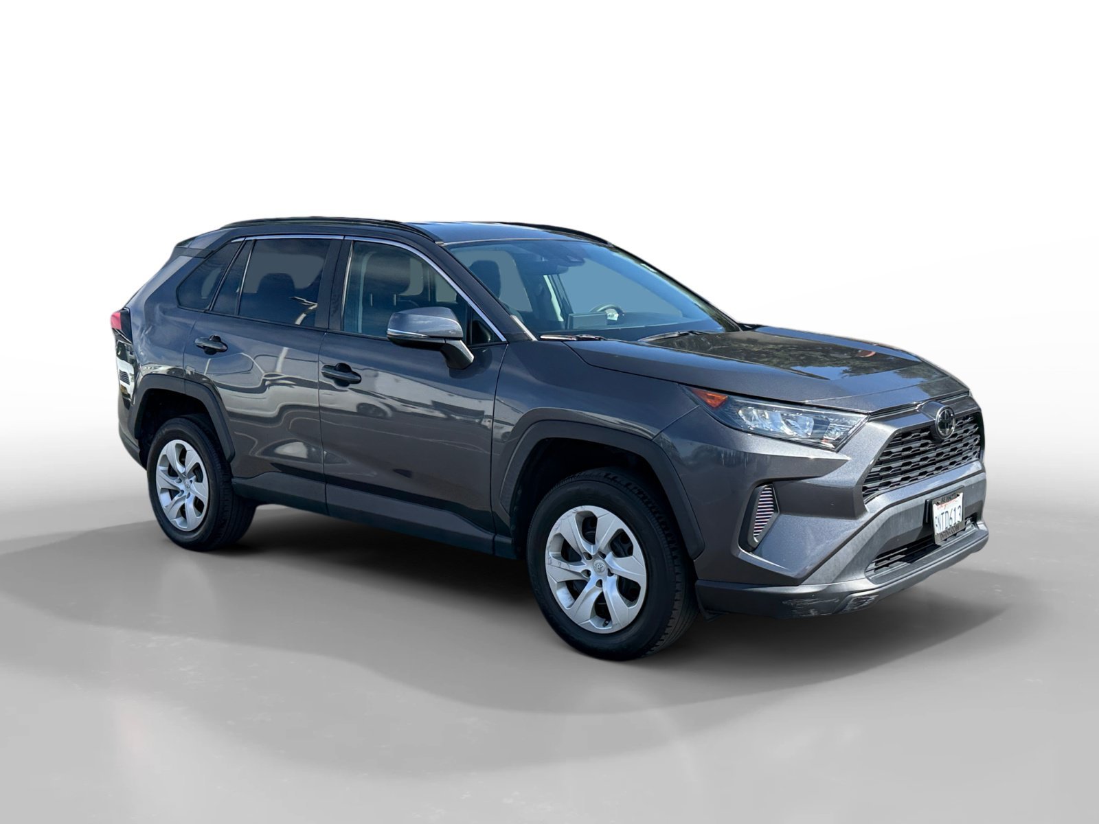Used 2020 Magnetic Gray Metallic Toyota LE image 7