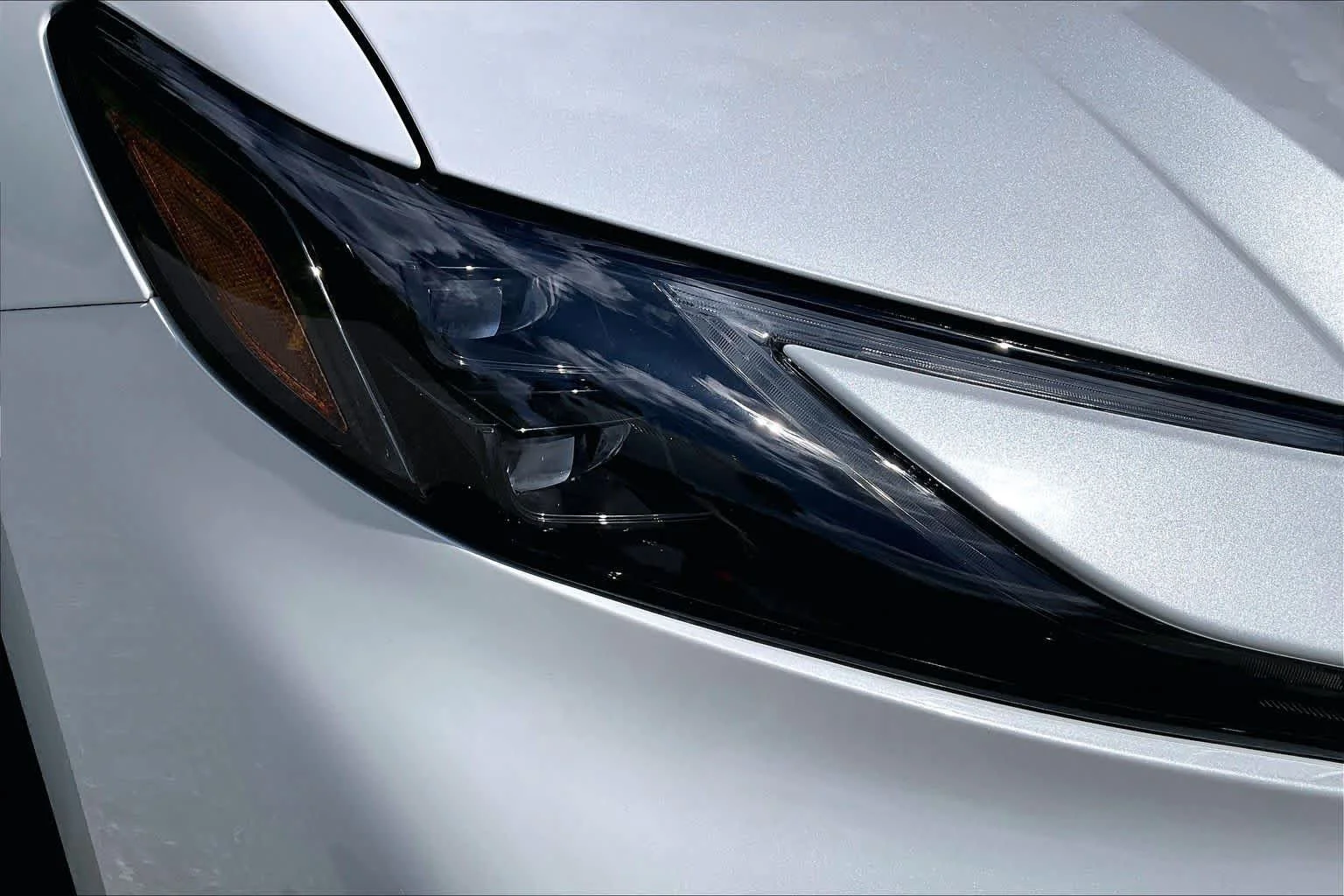 New 2026 Wind Chill Pearl <sup>1</sup> Toyota  XSE AWD image 13