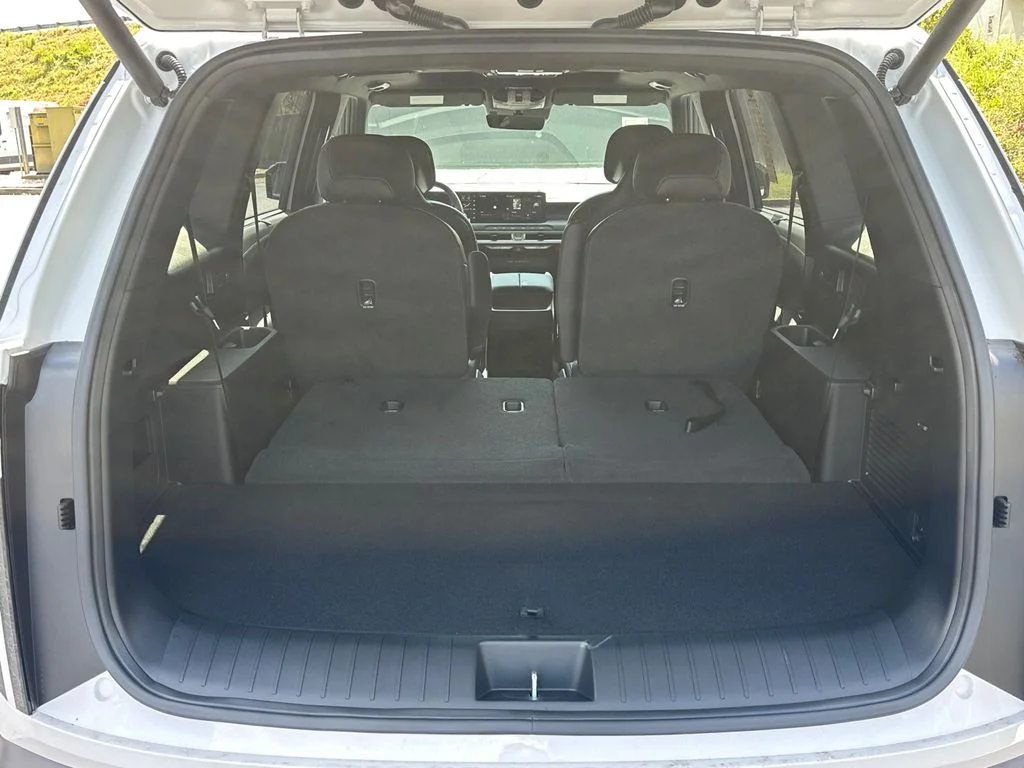 New 2027 White Kia EX image 18