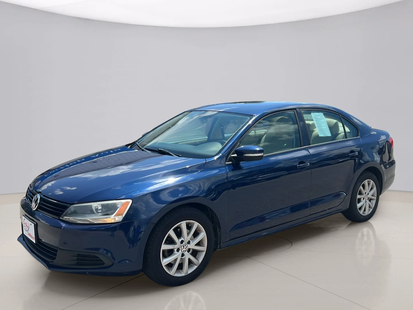 Used 2012 Blue Volkswagen SE image 2