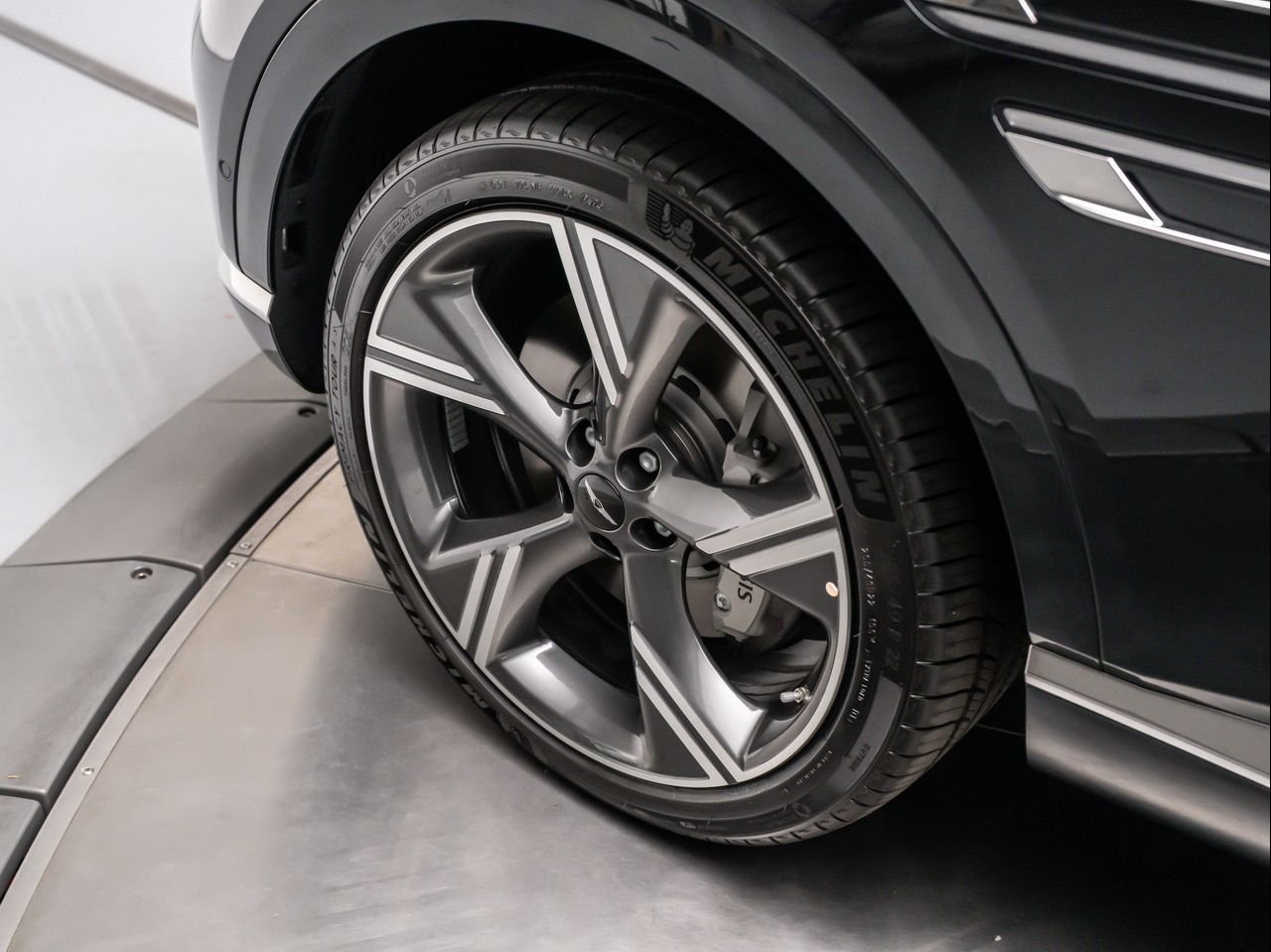 New 2026 Vik Black Genesis 3.5T PRESTIGE image 12