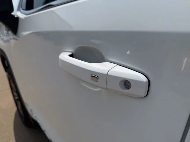 New 2026 Summit White GMC SLE image 57